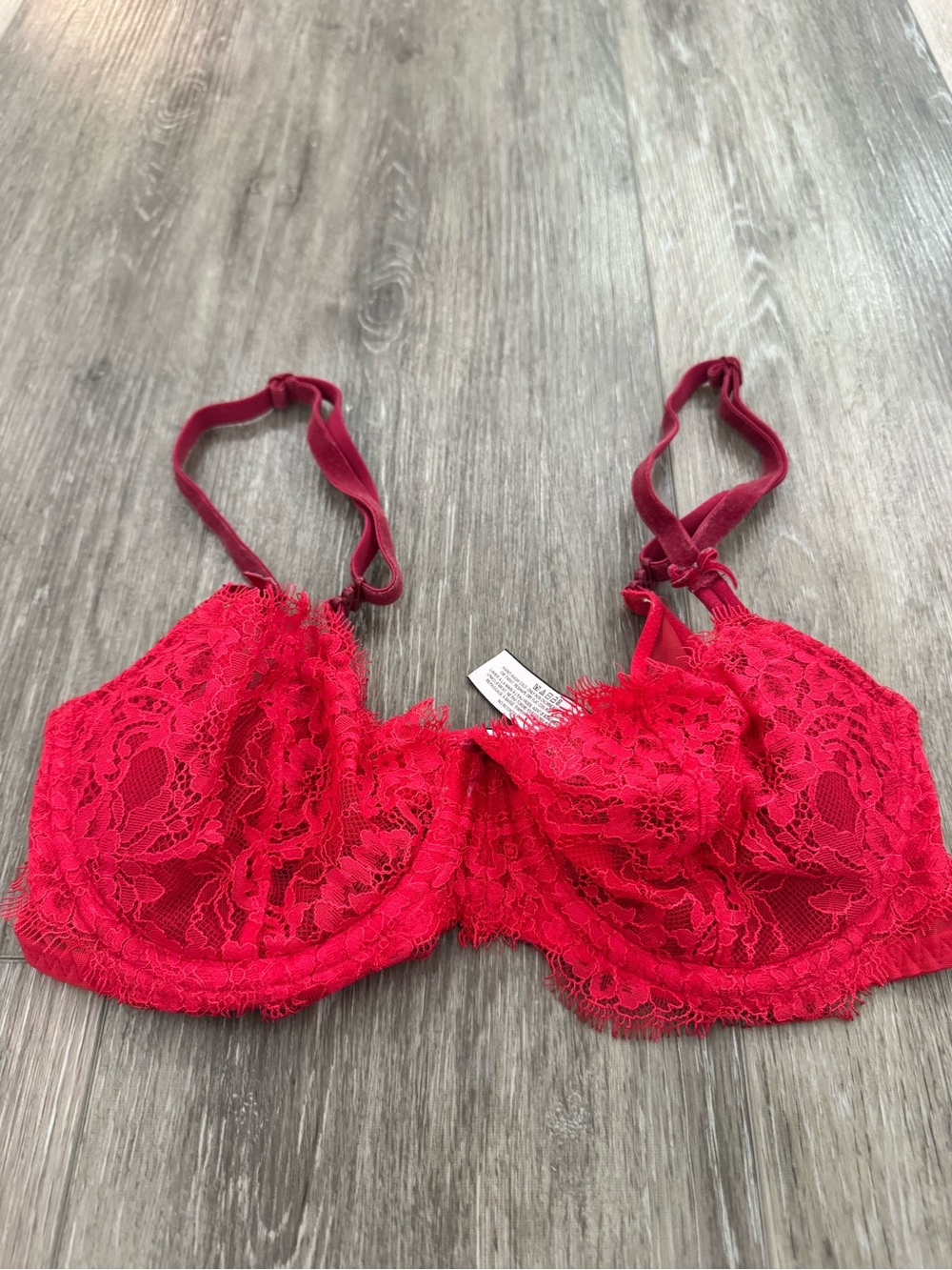 Victoria's Secret Scarlet Lace Underwire Bra